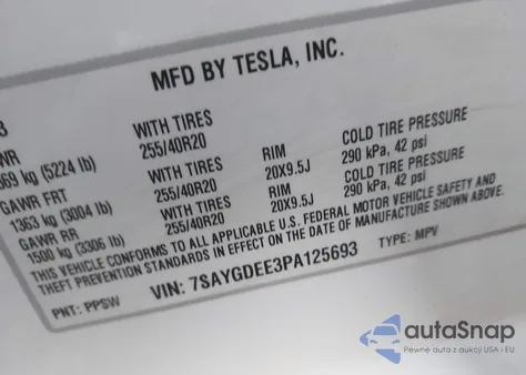 2023 Tesla Model Y Awd/Long Range Dual Motor All-Wheel Drive z USA, uszkodzony, nr VIN 7SAYGDEE3PA125693